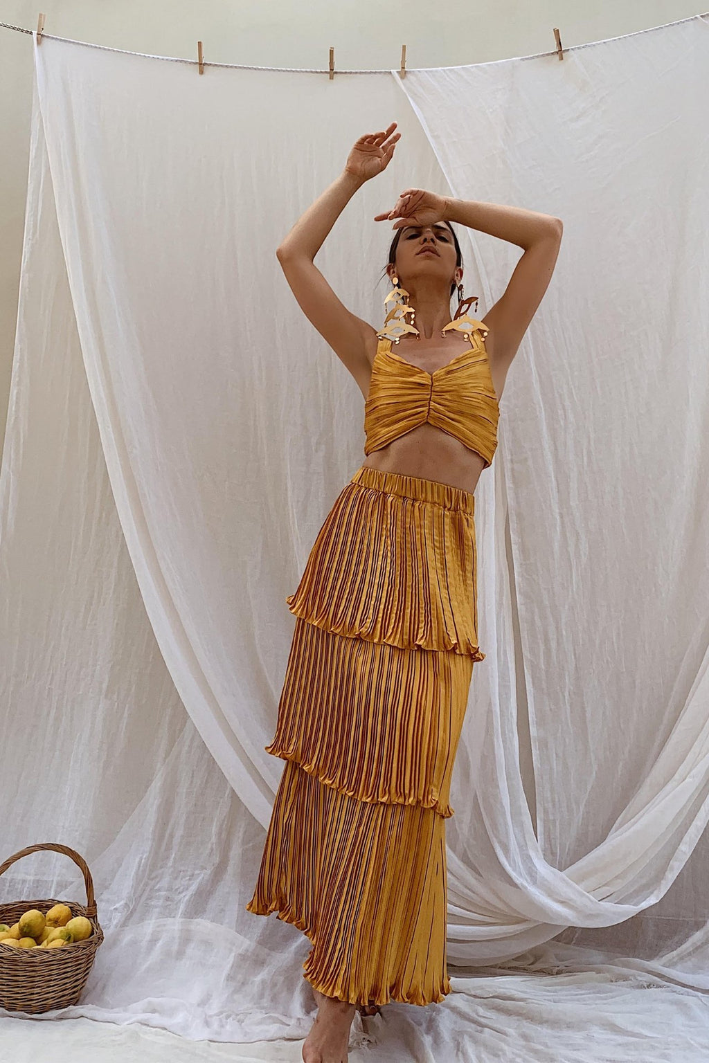 DORIC Crop Top