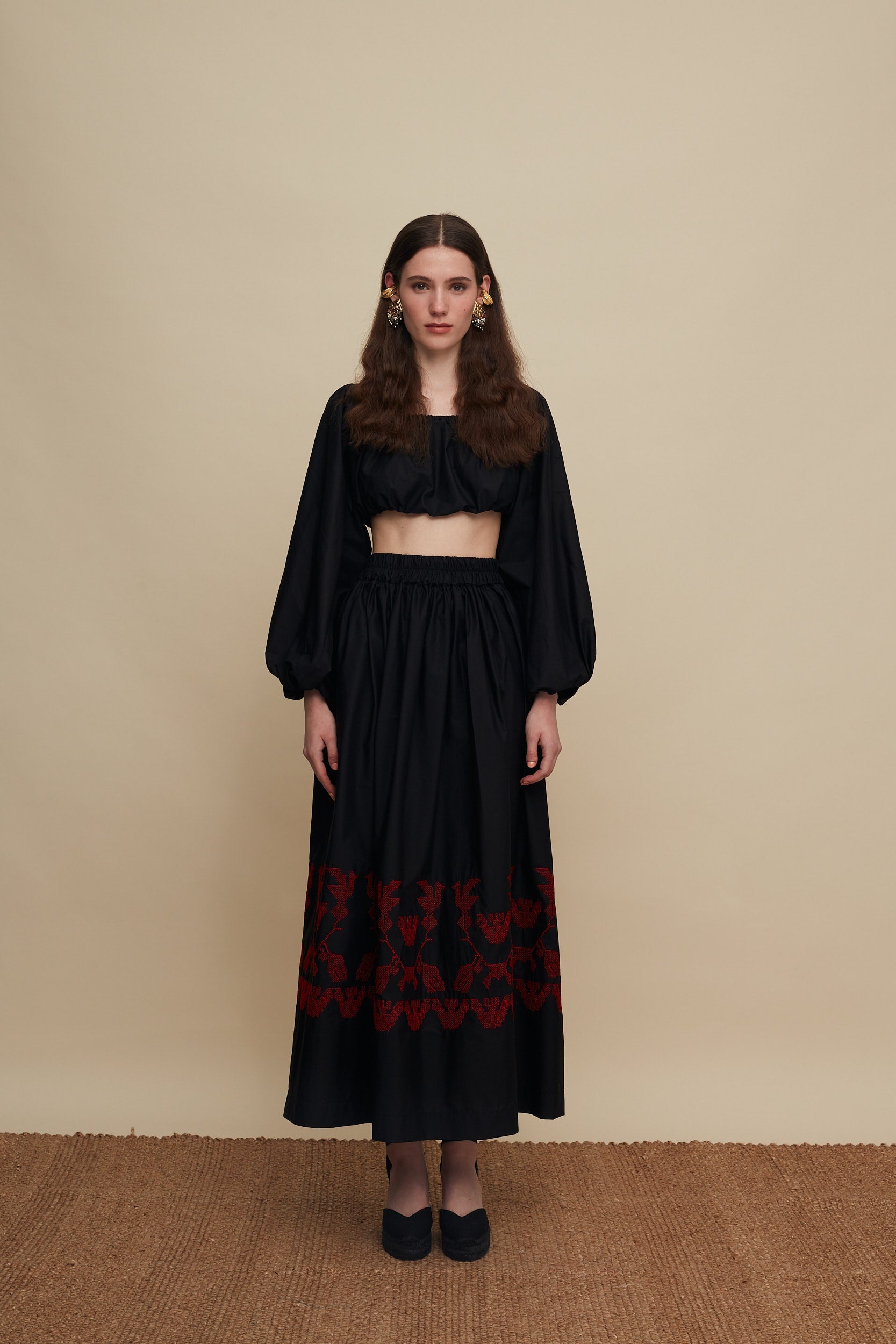 CRETA CROP TOP (BLACK)