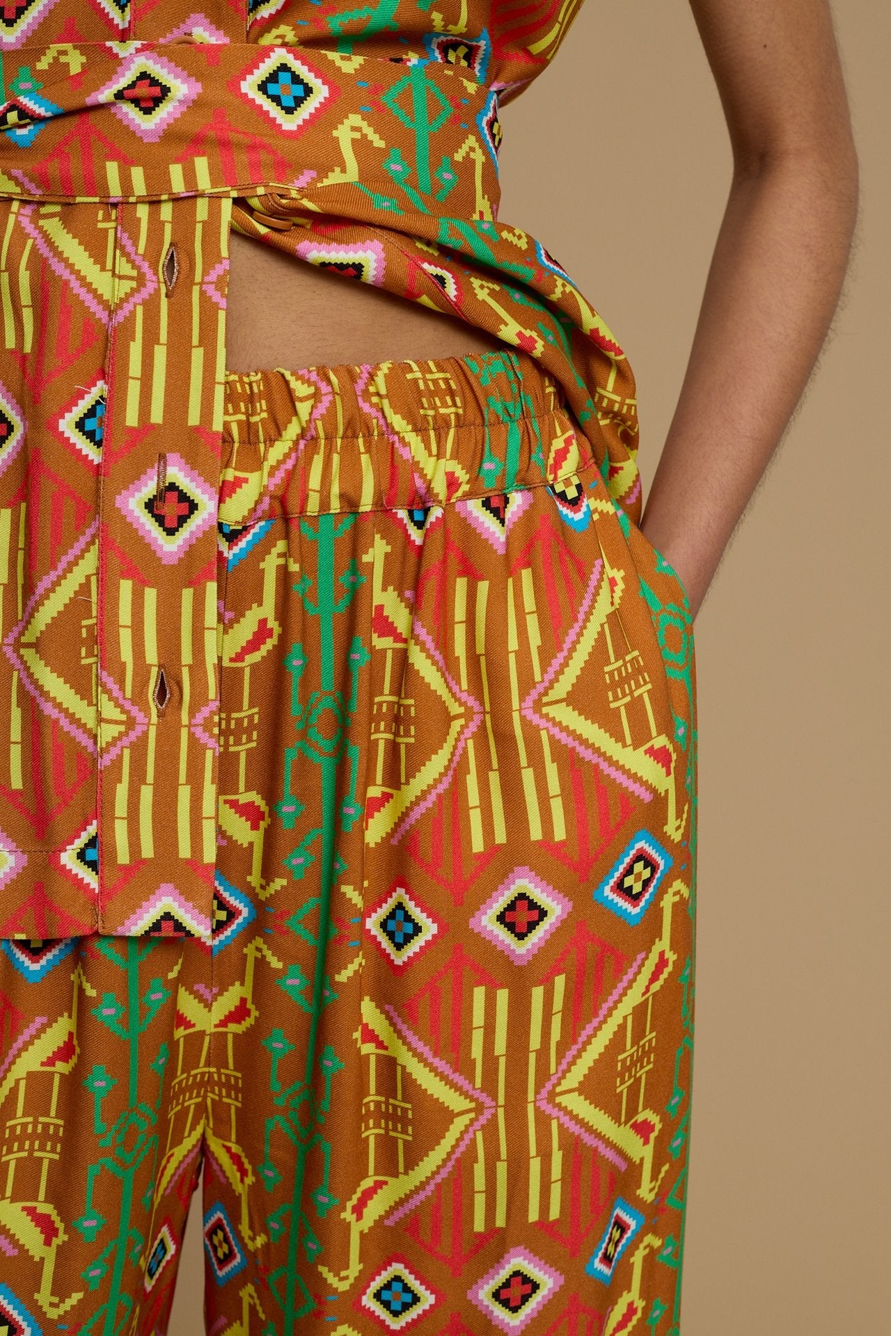 PANTS SCHOINOUSA (SIFNOS BIRD BROWN PRINT)