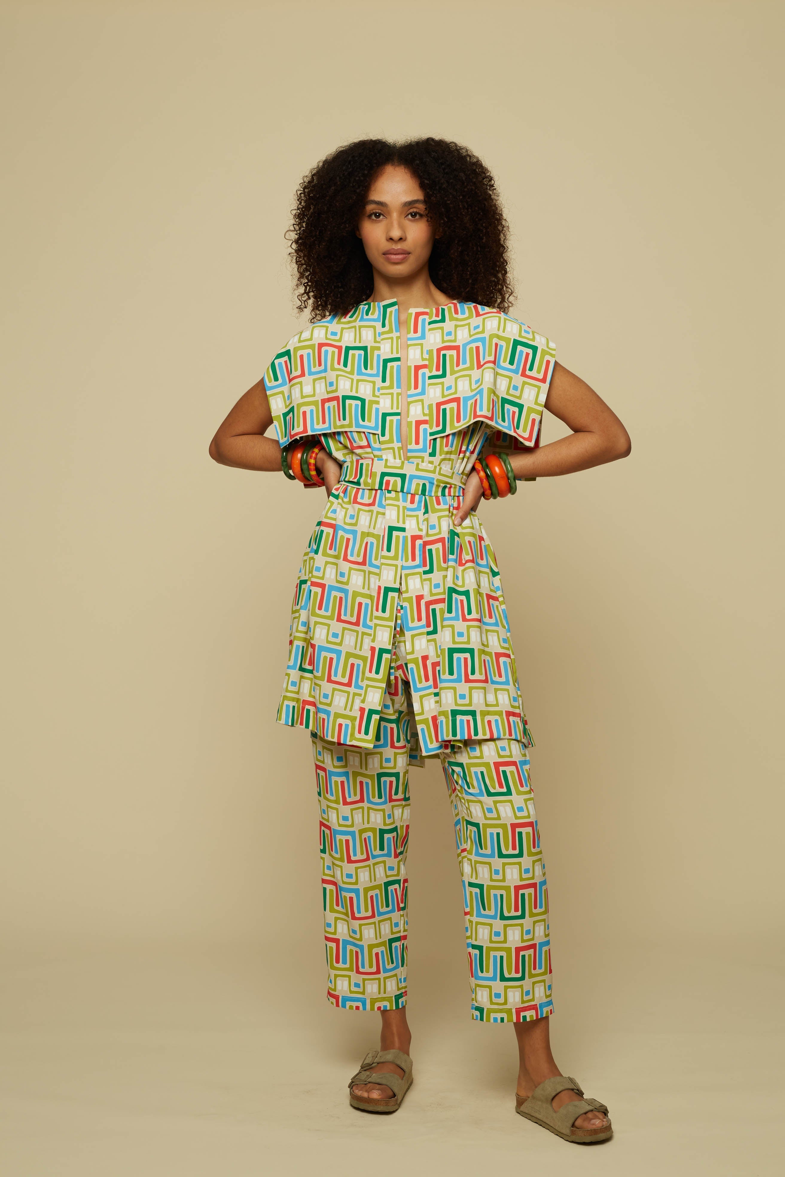 HENIOCHUS PANTS (BEIGE ABSTRACT LABYRINTH PRINT)