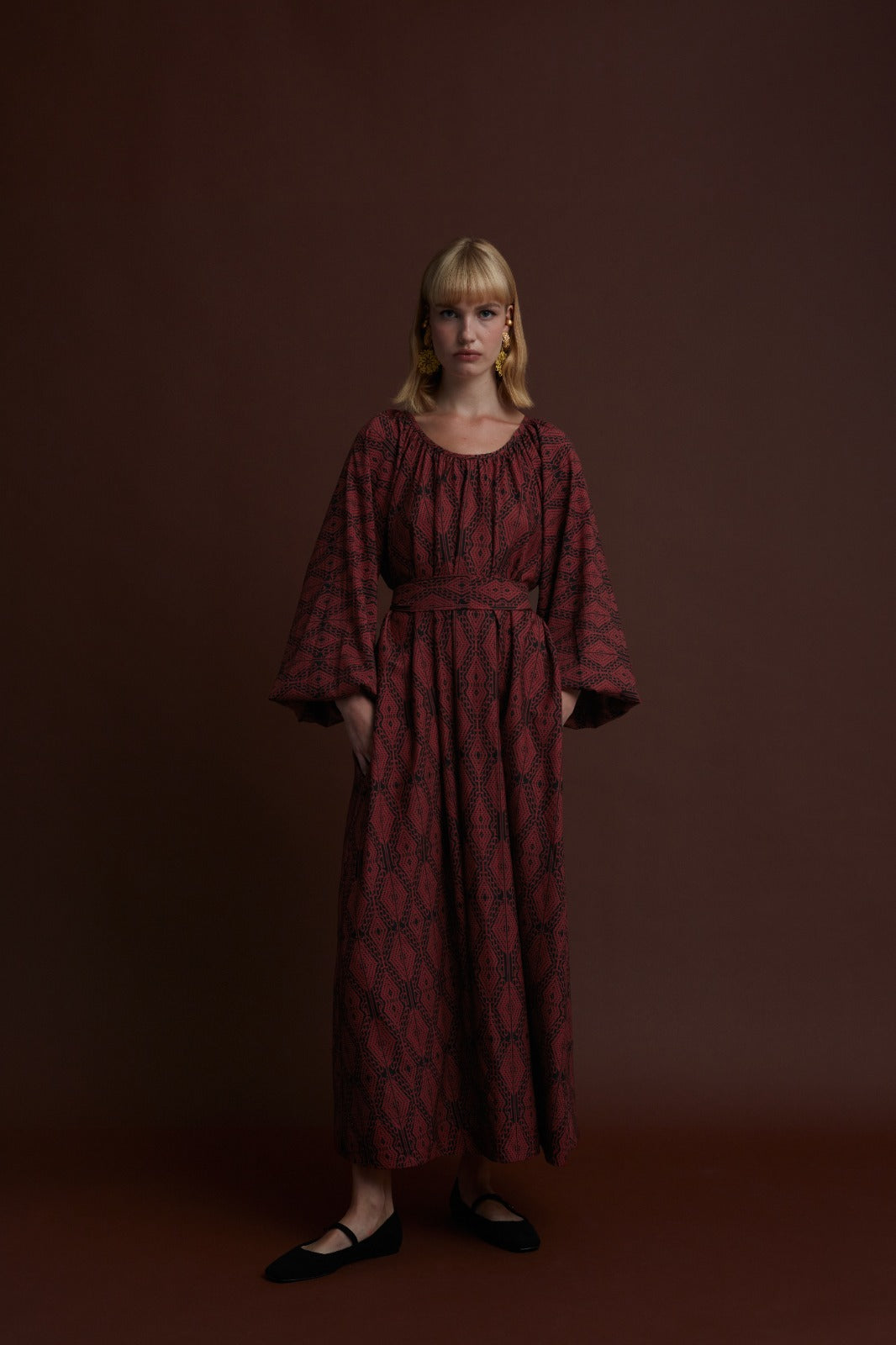FLORINA MAXI DRESS (FOUTA BLACK/RED PRINT)