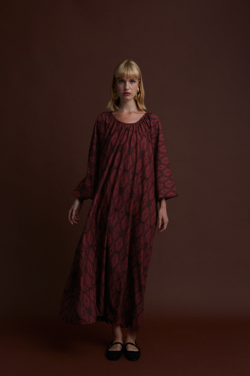 FLORINA MAXI DRESS (FOUTA BLACK/RED PRINT)