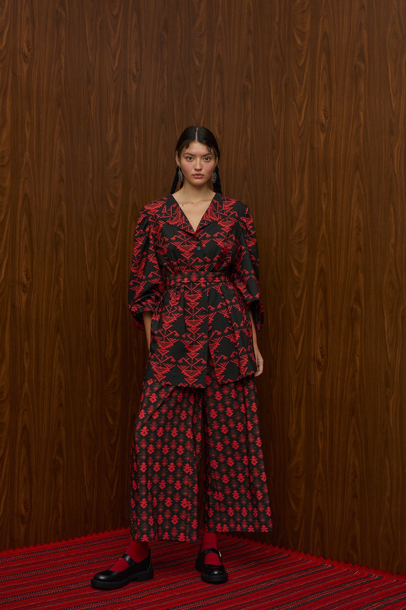 BERDES SHIRT (RUMPE BLACK/RED PRINT)