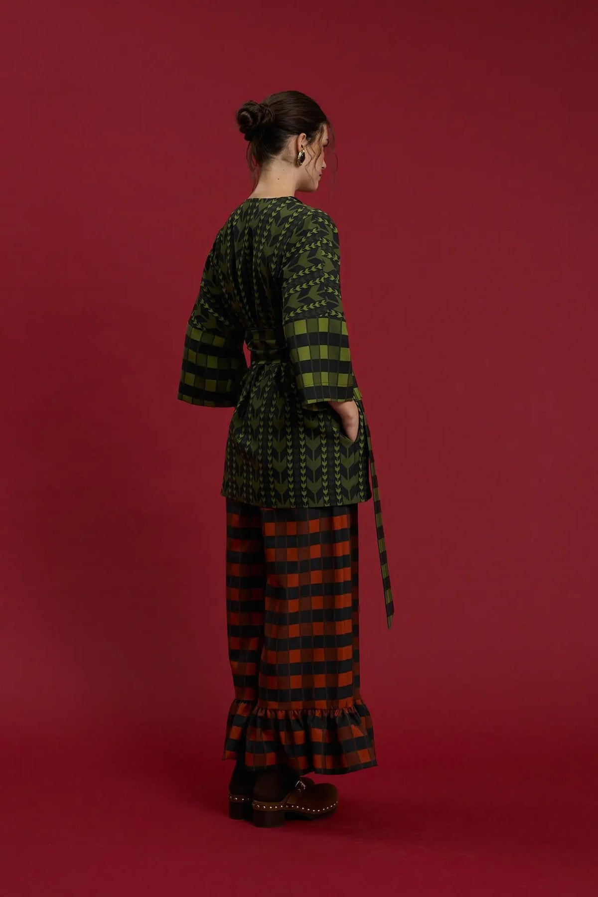 PANTS "TYRNAVOS" (PELION BLACK/REDS PRINT)