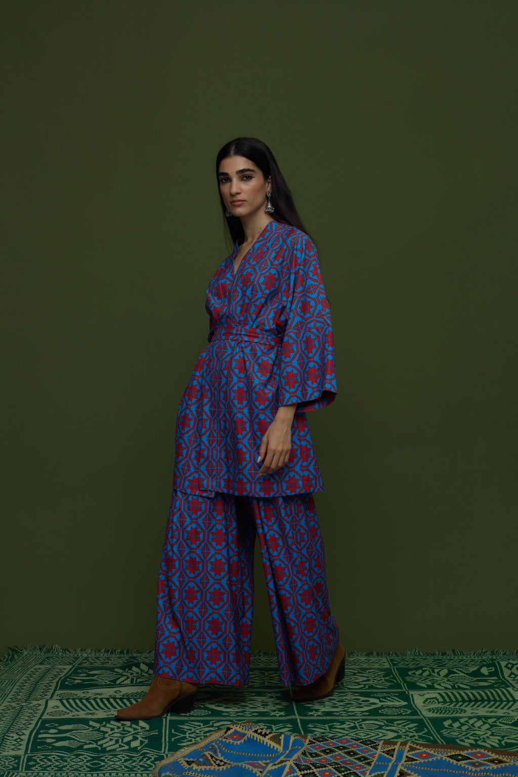 SAITA PANTS (TSAKONIA BLUE&RED PRINT)